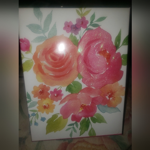 Essential box - Picture 2 of 2